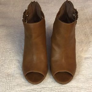 Soda Shoes - Women’s Soda Wilma Cognac Booties Soda Shoes - Women’s Soda Wilma Cognac Booties
